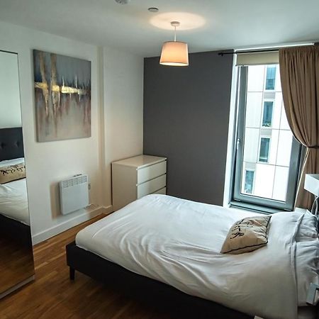 Hallsphere - Stunning Apartment Salford Quays Manchester Zewnętrze zdjęcie