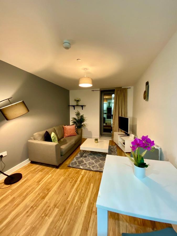 Hallsphere - Stunning Apartment Salford Quays Manchester Zewnętrze zdjęcie