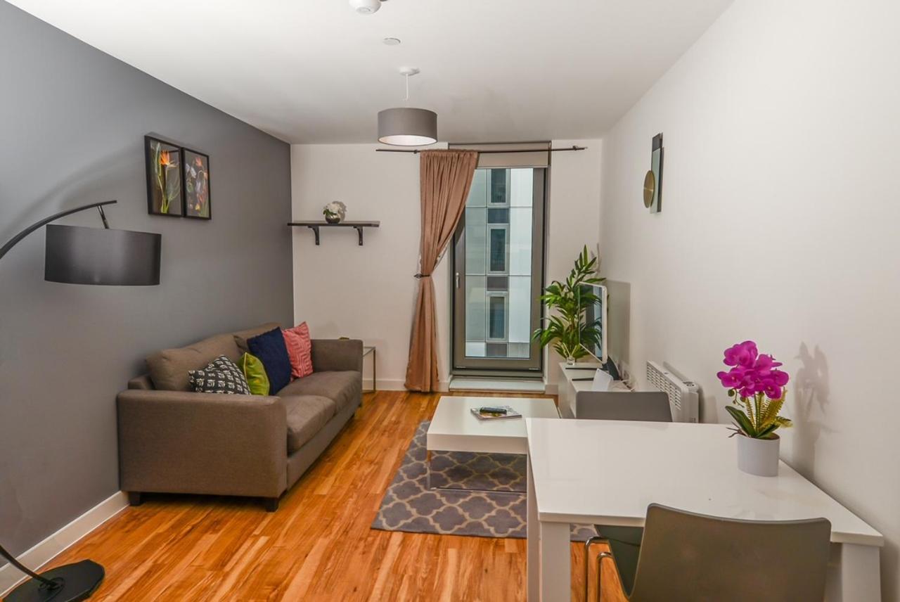 Hallsphere - Stunning Apartment Salford Quays Manchester Zewnętrze zdjęcie