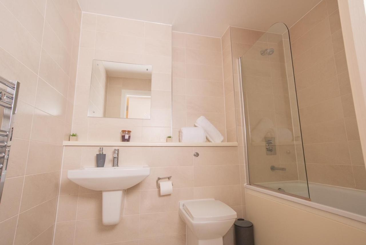 Hallsphere - Stunning Apartment Salford Quays Manchester Zewnętrze zdjęcie