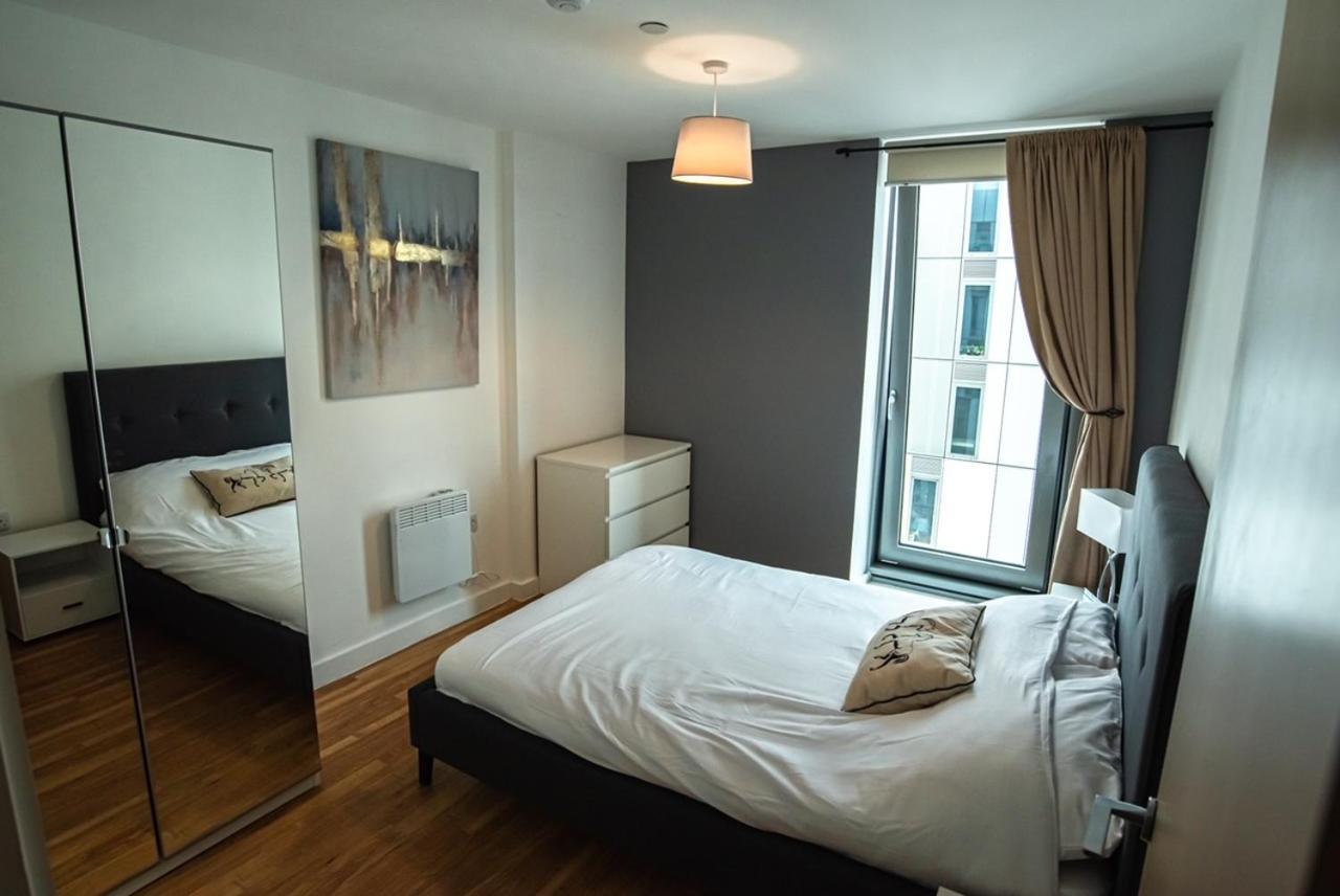 Hallsphere - Stunning Apartment Salford Quays Manchester Zewnętrze zdjęcie