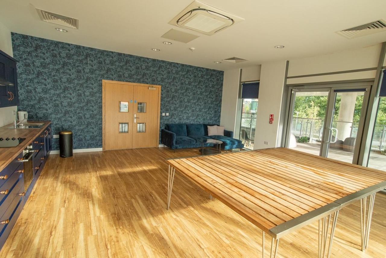 Hallsphere - Stunning Apartment Salford Quays Manchester Zewnętrze zdjęcie